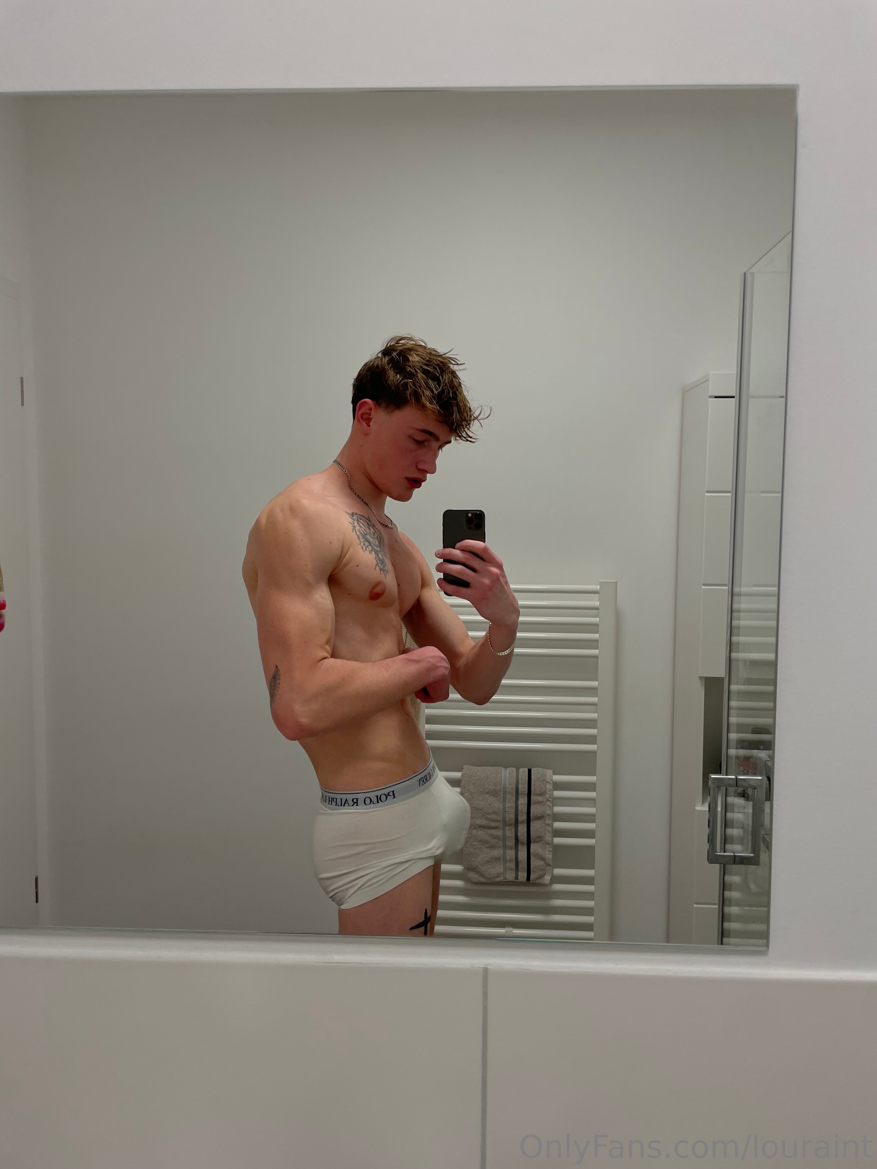 After shower things 🌴